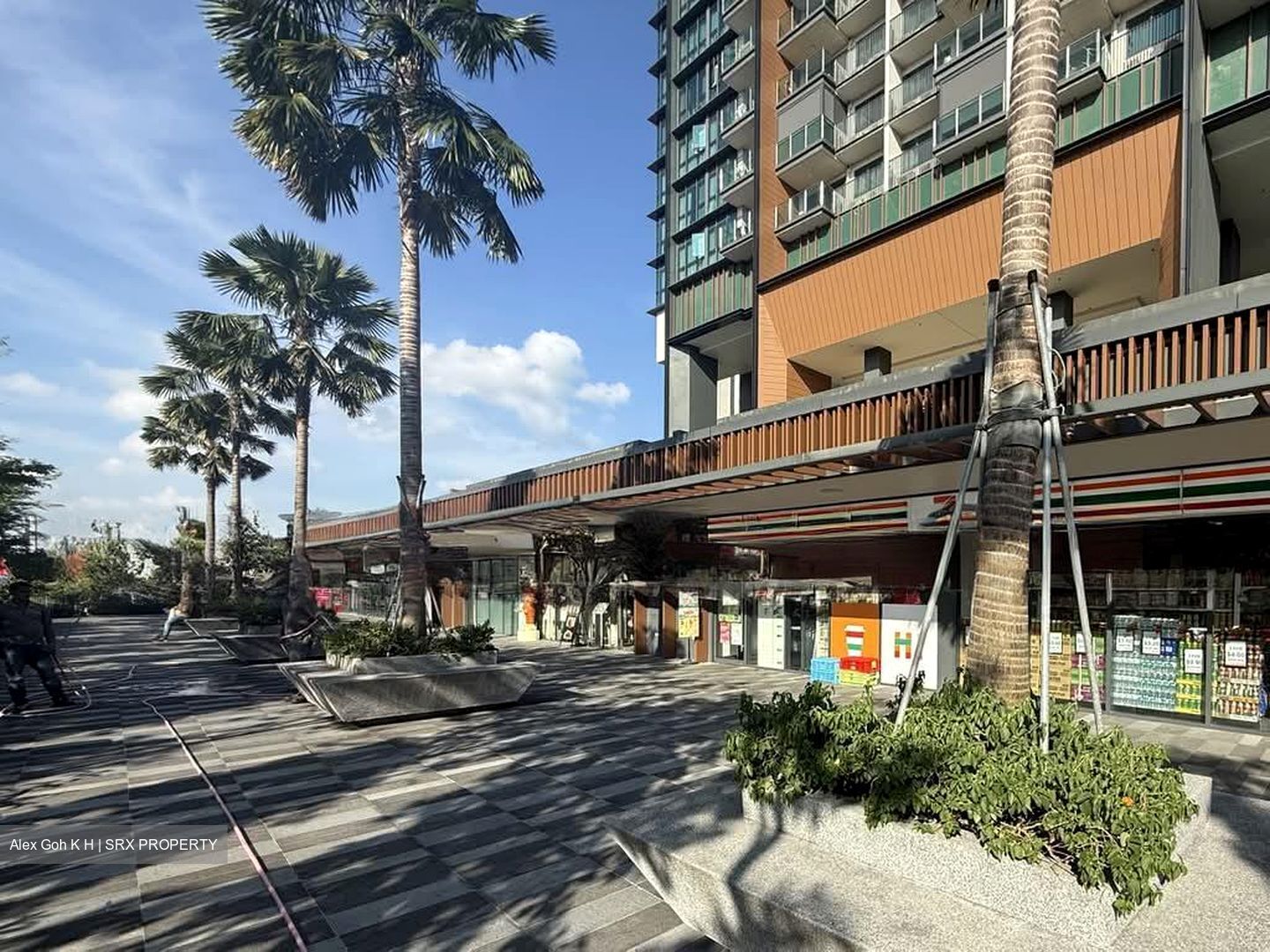 Normanton Park (D5), Retail #566710901